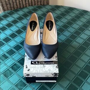 CL by Laundry Black Women's Shoes